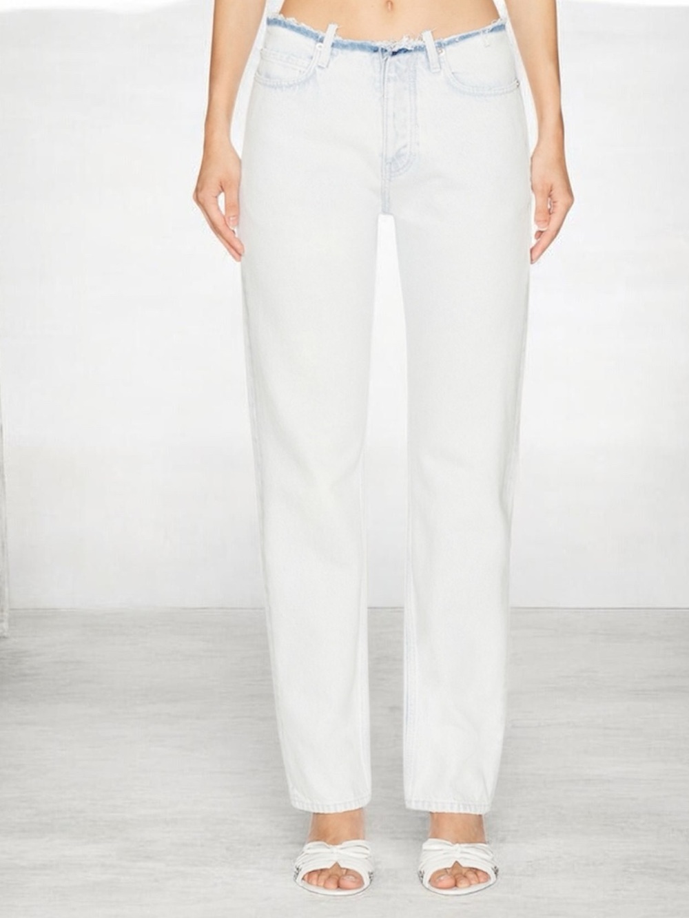 BALENCIAGA CUT OFF WAISTBAND
JEANS - HEAVY size L
